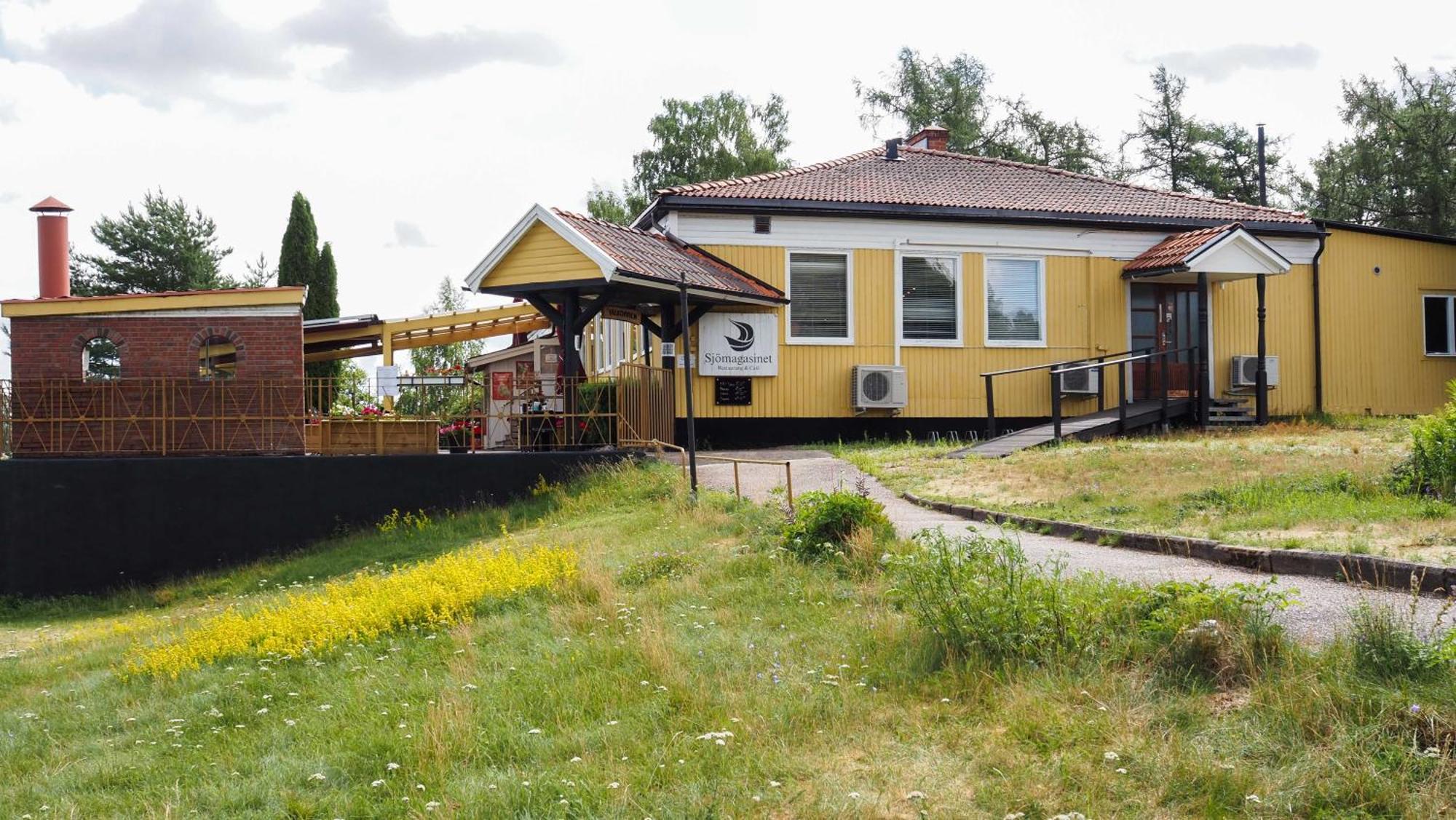Komplett Laegenhet Med Sjoeutsikt Malmon Ngoại thất bức ảnh